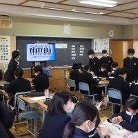 ２／２４（金）１年生　授業参観　家庭教育学級閉級式